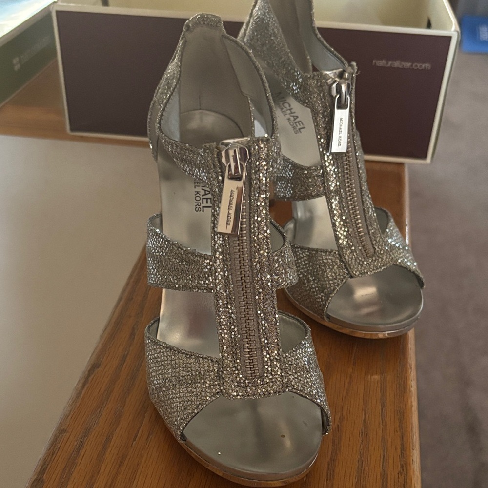 Michael Kors Glittering Silver Heels